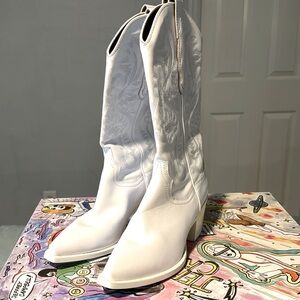 Jeffrey Campbell white Dagget boots